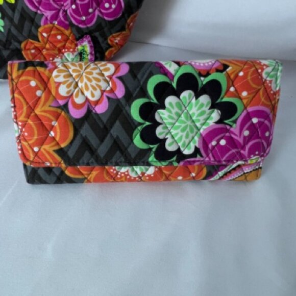 Vera Bradley Bag and Wallet - Picture 15 of 16